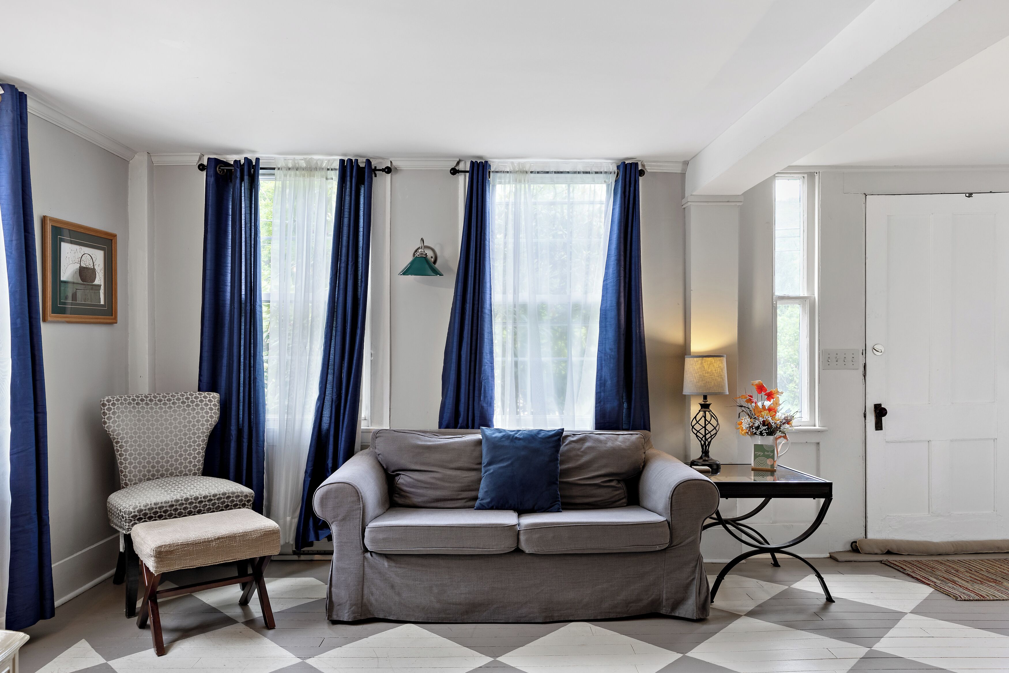 Smart TV, chimenea y reproductor de DVD 