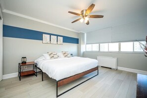 3 bedrooms, desk, iron/ironing board, WiFi - Upgraded Historic Condo Near ATL Attractions (Atlanta)