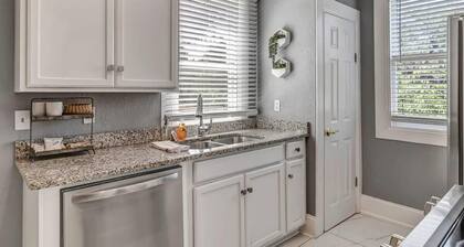 Contemporary 4BR - Perfect for families & groups