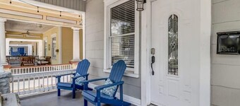 Contemporary 4BR - Perfect for families & groups