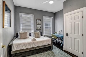 4 bedrooms, desk, iron/ironing board, travel cot