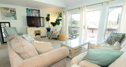 Sea Zen Pet Friendly, Great Central Location, Walk to Beach - 219 Tennis Villa
