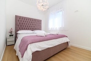 Apartment | 2 bedrooms, in-room safe, blackout drapes, soundproofing - Laura apartment (Trogir)