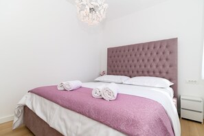 Apartment | 2 bedrooms, in-room safe, blackout curtains, soundproofing - Laura apartment (Trogir)
