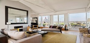 Smart-TV, Kamin, DVD-Player