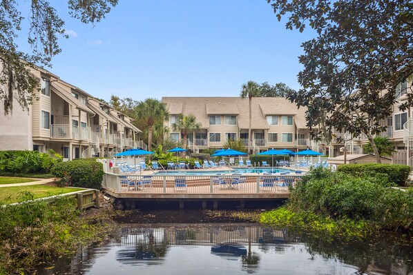 Exterior - Courtside 88 - Forest Beach 1st Floor Flat (Hilton Head Island)