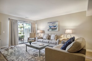 Smart TV, DVD player - Courtside 88 - Forest Beach 1st Floor Flat (Hilton Head Island)