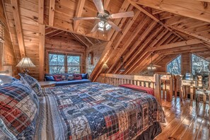 3 camere, una scrivania, ferro/asse da stiro, Wi-Fi gratuito