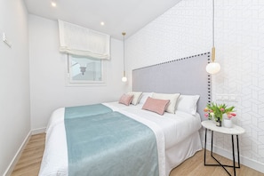 2 habitaciones, tabla de planchar con plancha, internet y ropa de cama 