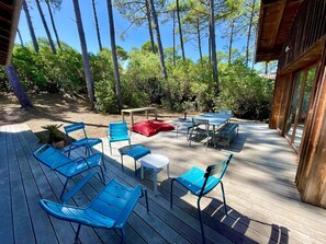 Outdoor dining - Architects Villa Nature & Ocean (Lège-Cap-Ferret)