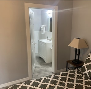 Room - PALMETTO BEACH 3/2 - Sleeps 11 CLOSE TO EVERYTHING - 2207A (Tampa)