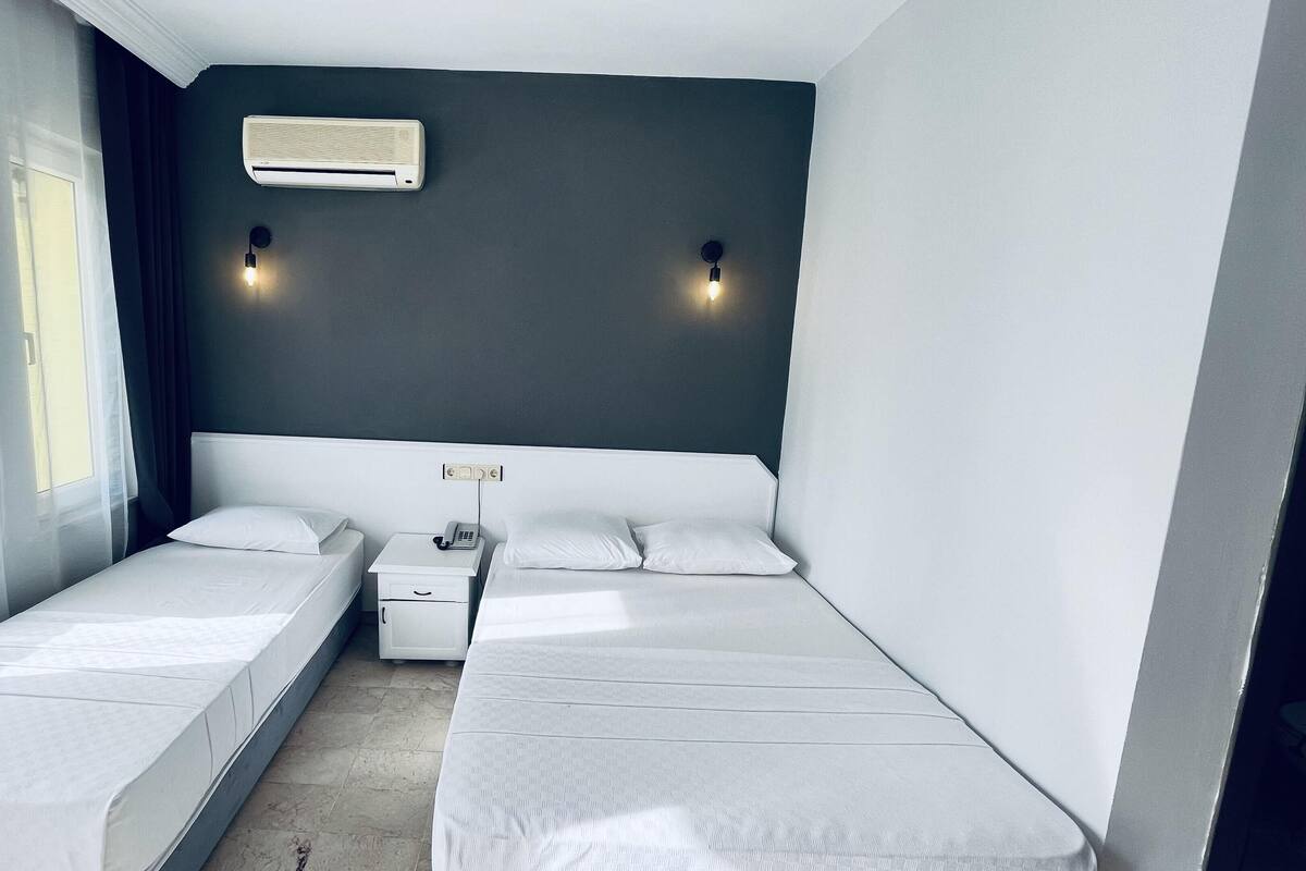 Laptop workspace, free WiFi, bed sheets
