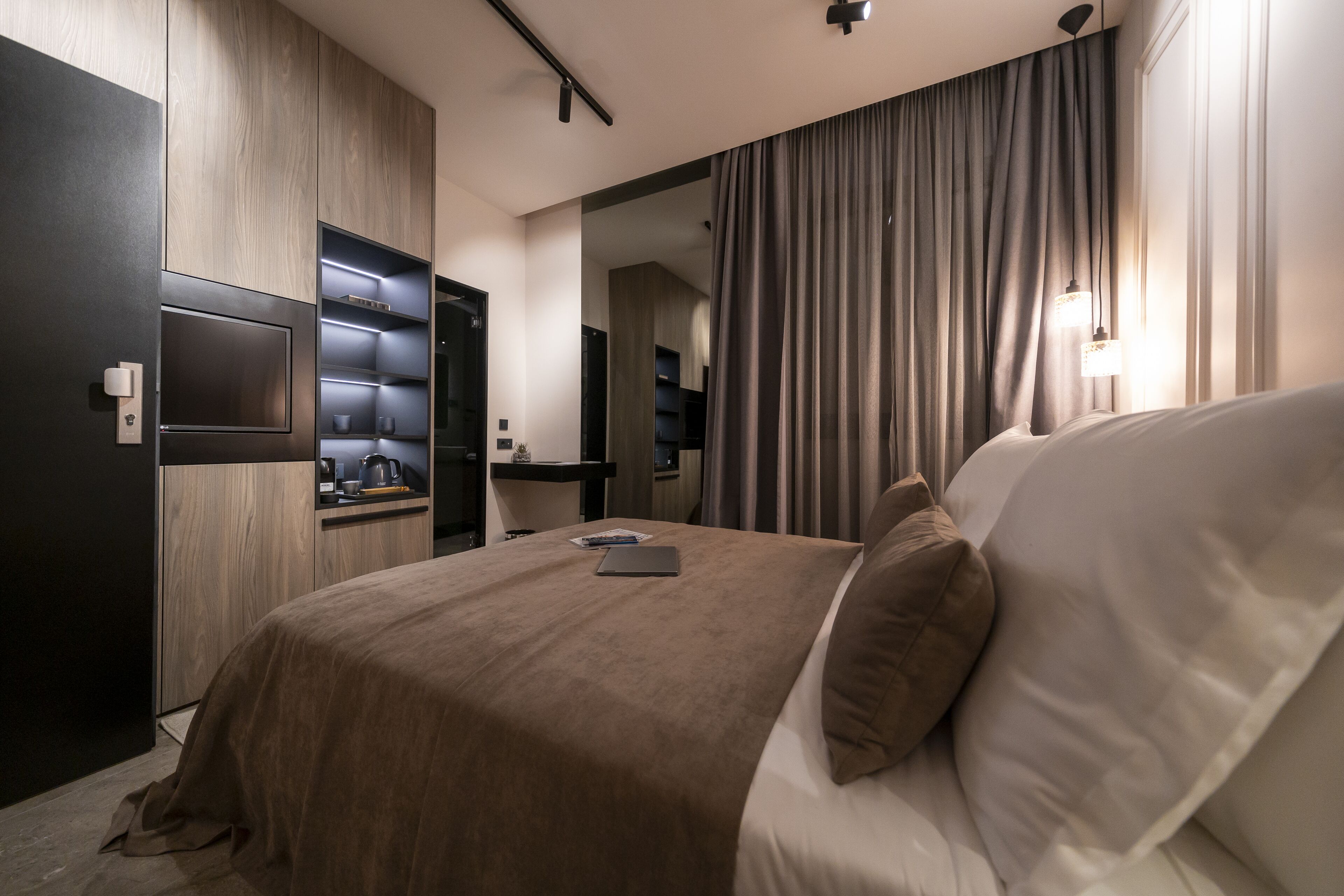Photo - VELVET rooms & more