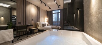 Velvet rooms & more