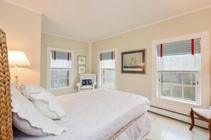 6 soveværelser, strygejern/strygebræt, Wi-Fi