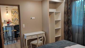 1 habitación, escritorio y insonorización