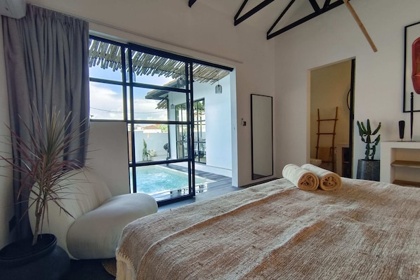 Basic Loft, 2 Queen Beds