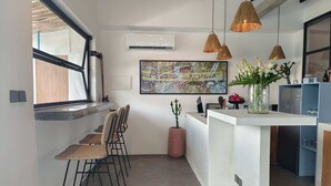 Unclassified image, 4 of 20, button - Newly Renovated ! 2BR Paddy Palace With a Private Pool (Canggu)