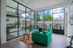 Basic Loft, 2 Queen Beds | Living room