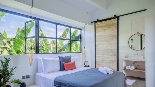 Room - 2BR Stylish Apartment in the Center of Canggu (Canggu)