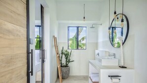 Bathroom - 2BR Stylish Apartment in the Center of Canggu (Canggu)