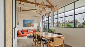 Unclassified image, 5 of 29, button - 4 Bedrooms Loft in the Heart of Canggu (Canggu)