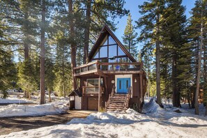 Exterior - Woodside Hideout Hop Away From Activities (Homewood)