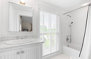 Bañera con ducha, bañera de hidromasaje