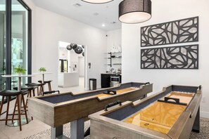 Games room - Landing Tampa Westshore (Tampa)