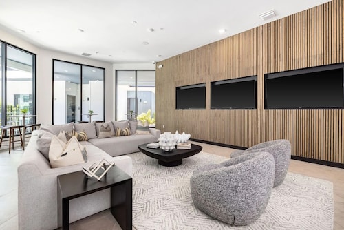 Landing Tampa Westshore