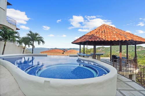 Ocean Views - Large Terrace w/BBQ - Gated Complex