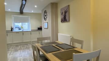 Cottage, 2 Bedrooms | Private kitchen | Fridge, microwave, oven, toaster
