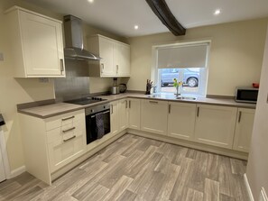 Ferienhaus, 2 Schlafzimmer | Eigene Küche | Kühlschrank, Mikrowelle, Ofen, Toaster
