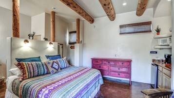 Fer et planche Ă repasser, Wi-Fi gratuit, draps fournis