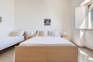 3 bedrooms, iron/ironing board, WiFi
