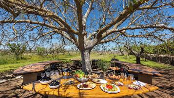 Outdoor dining