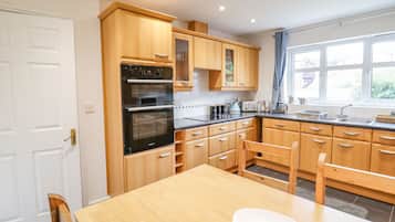 Cottage | Interior