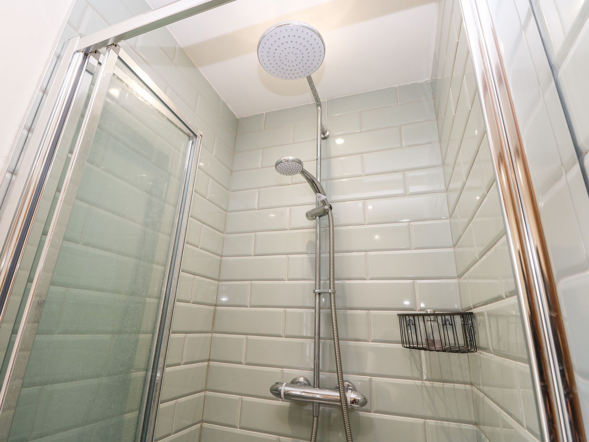 Cottage | Bathroom | Shower