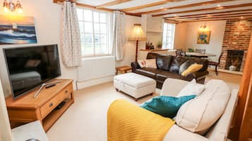 Cottage | Living room
