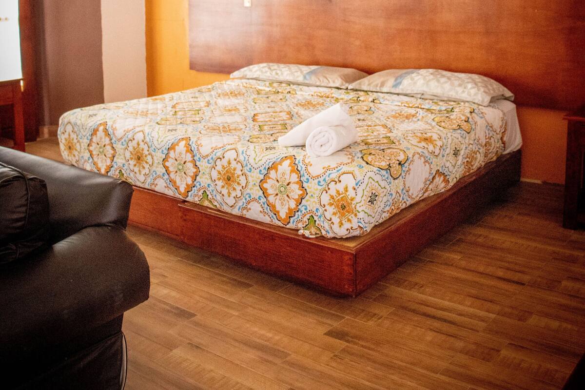 Laptop workspace, free WiFi, bed sheets