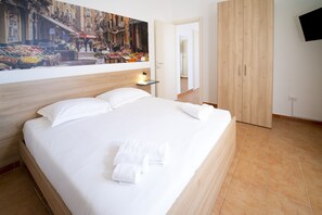 Chambre quadruple familiale | Couette en duvet, minibar, coffre-fort, décor unique