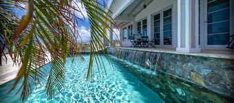 Vessup View · 5BR -Walk to the beach! Close to the Ritz Carlton!