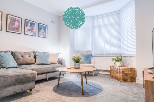 Living Room / Lounge