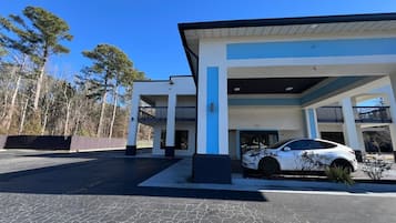 واجهة المنشأة