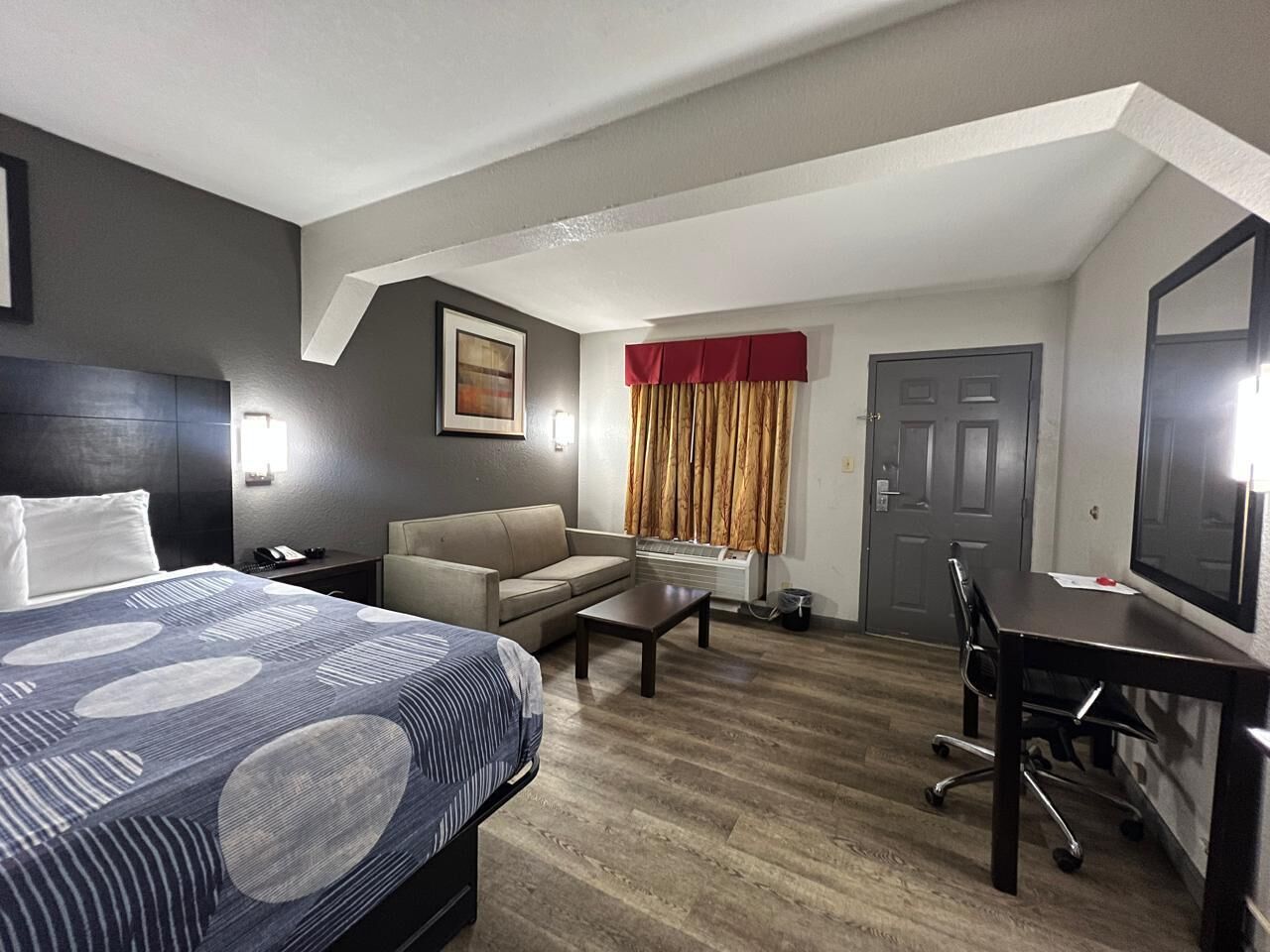 Pillowtop beds, desk, laptop workspace, iron/ironing board