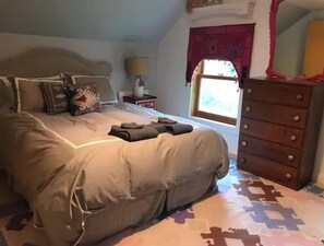 3 chambres, bureau, lit de bébé portatif, accès au Wi-Fi (inclus)