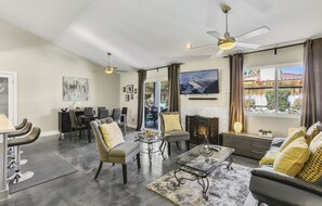 TV connectée, cheminée