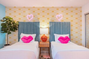 3 chambres, fer et planche à repasser, Wi-Fi gratuit, draps fournis