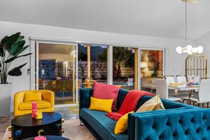 Televisión, chimenea