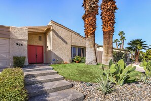 Exterior detail - Stylish Boho Treasure - A Ryson Property (Palm Springs)